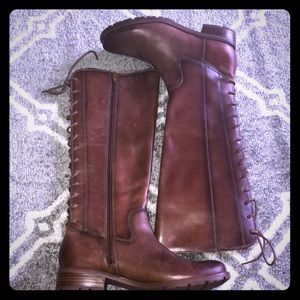 Sofft sharnell lace round toe boots.